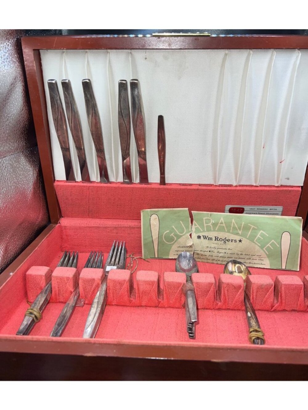 1847 Rogers Bros Silverplate Flatware Set TarnishResistant Chest Vintage incompl